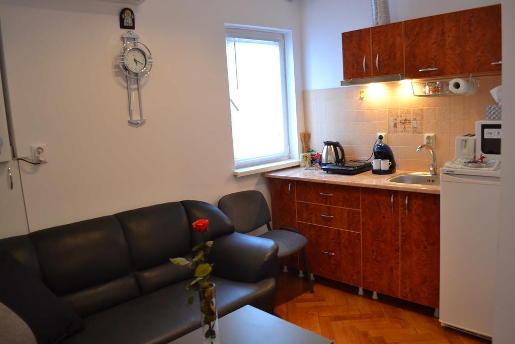 Victoria Studio Букурещ Стая снимка
